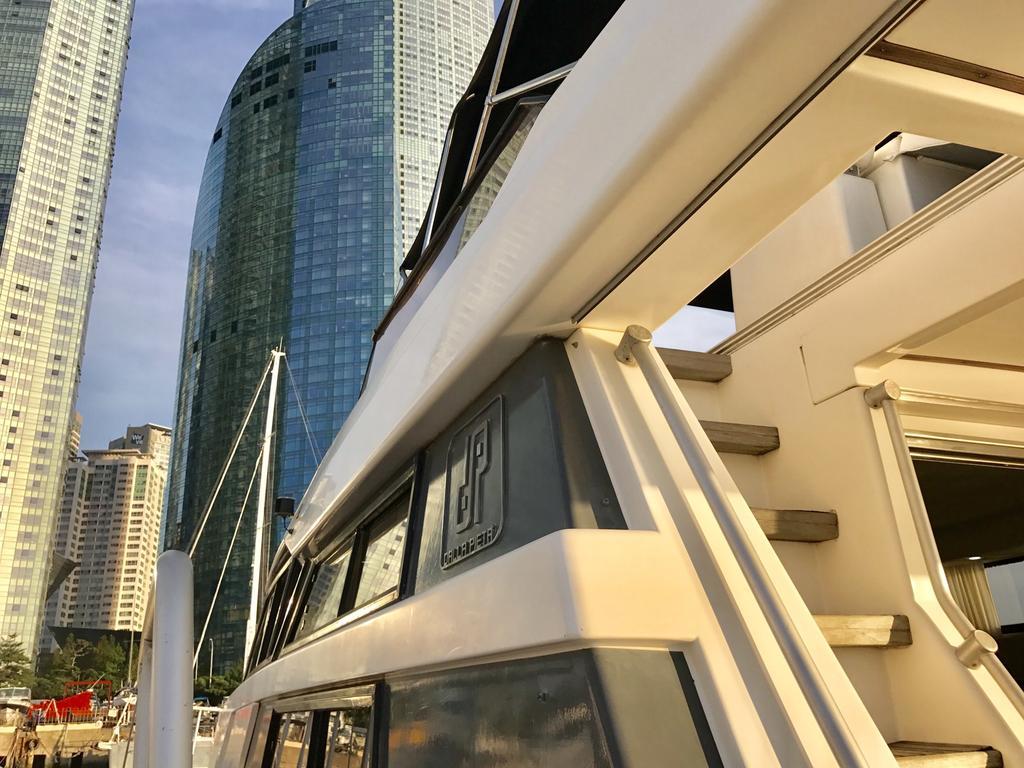 Sea And Yacht Ξενοδοχείο Μπουσάν Εξωτερικό φωτογραφία
